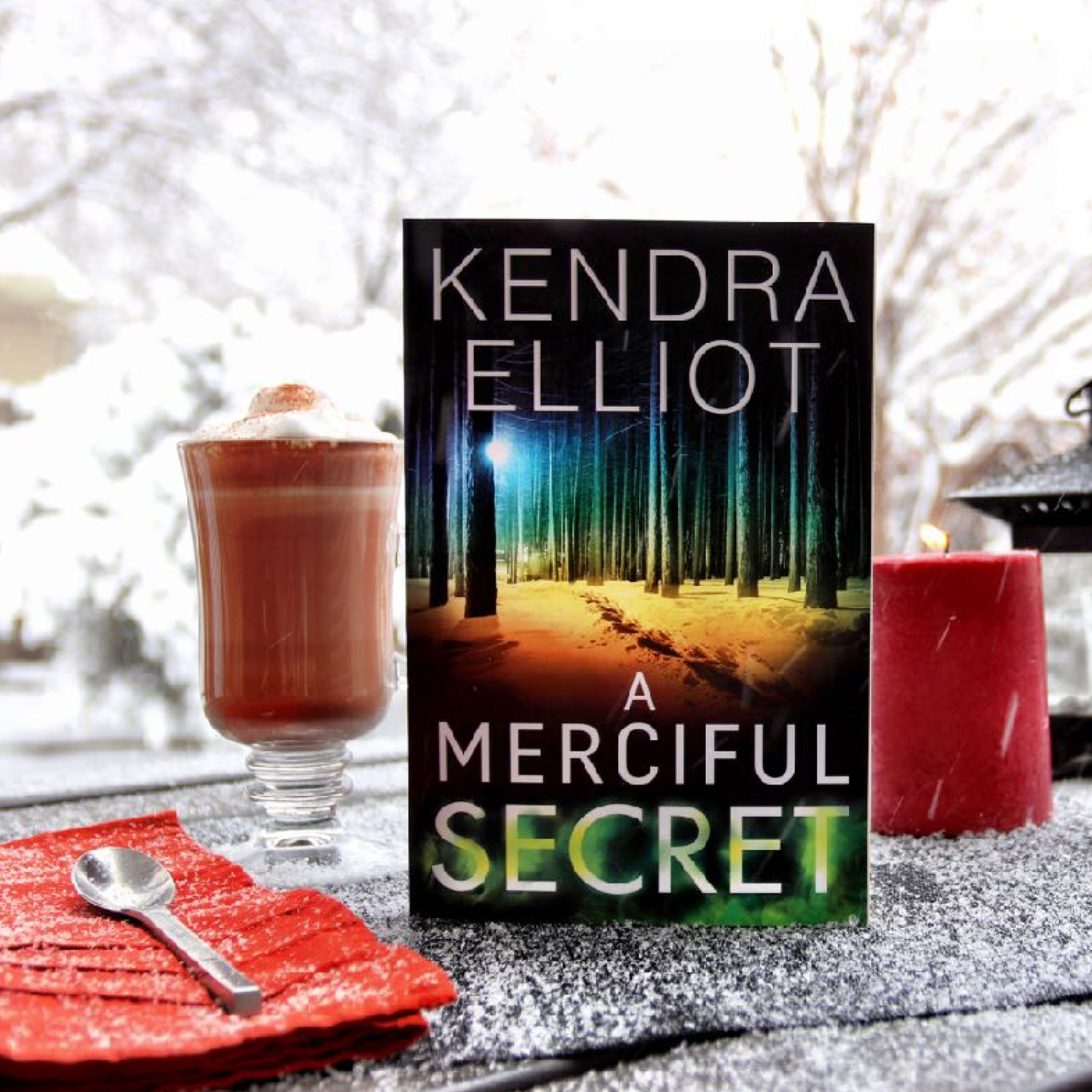 A Merciful Secret by Kendra Elliot | Photography for Amazon Publishing | Rubber Duck Creative